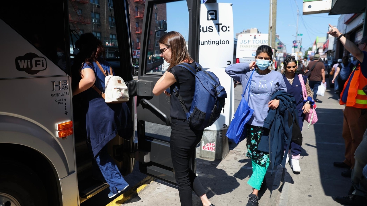 Long Island Rail Road strike highlights commuter challenges - Newsday
