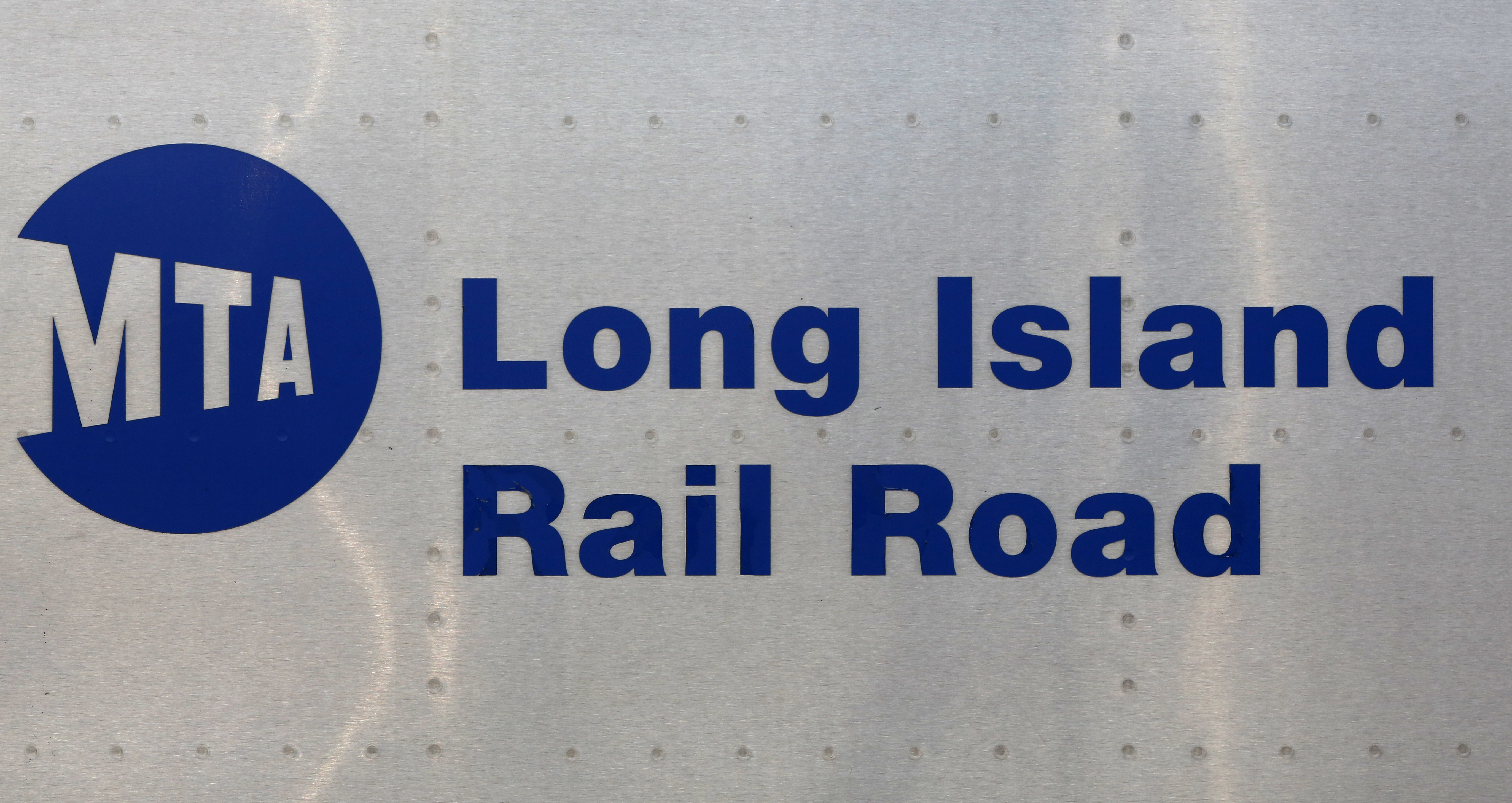 LIRR Babylon branch delays, cancellations caused by switch trouble - News12 | Long Island