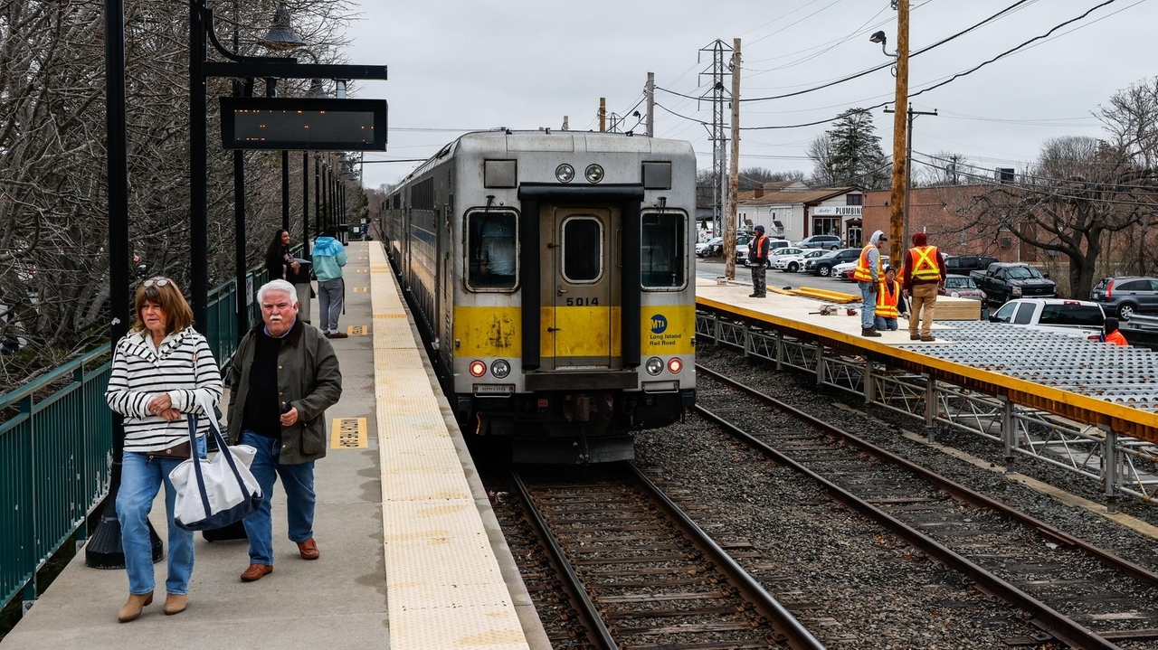Extra LIRR service for U.S. Open at Shinnecock Hills - Newsday