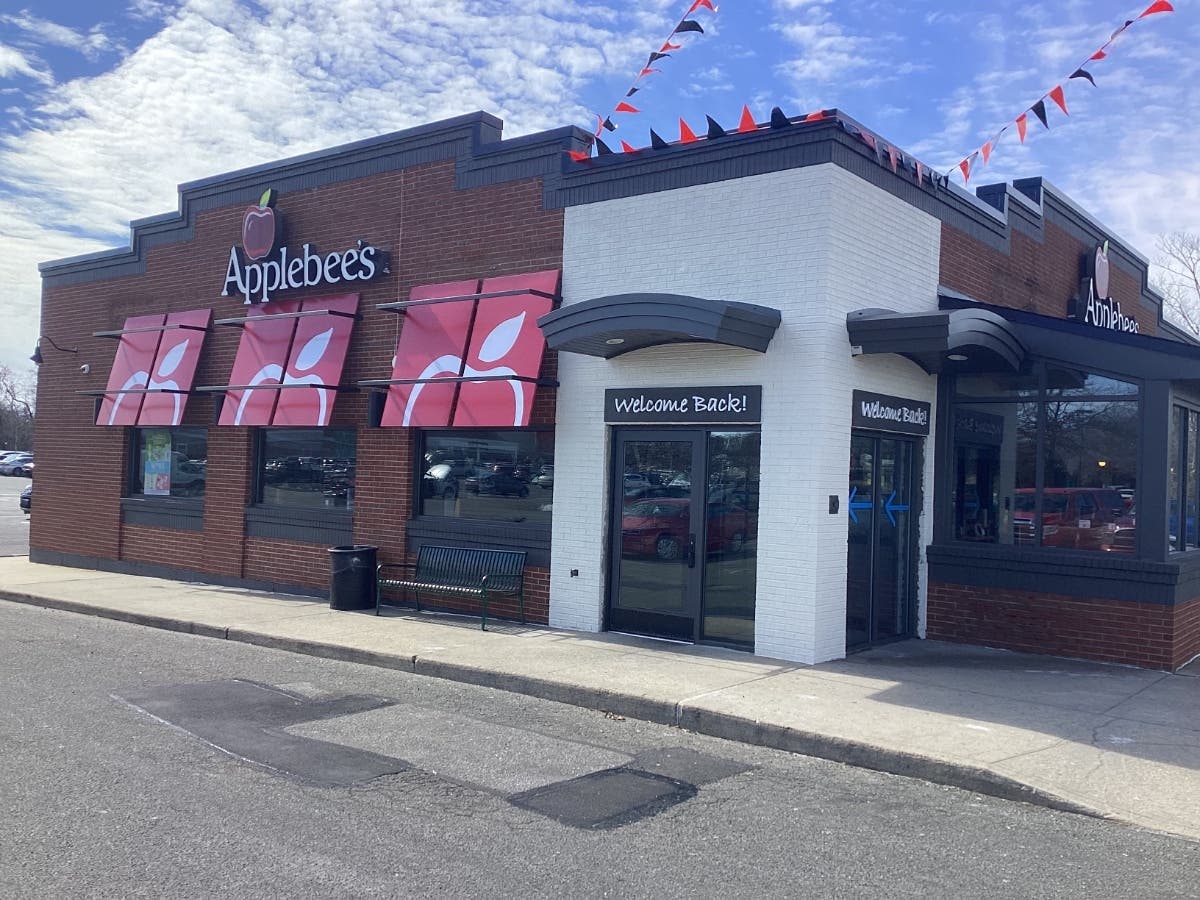 Costumed Kids Eat Free At LI Applebees Locations On Halloween - Patch