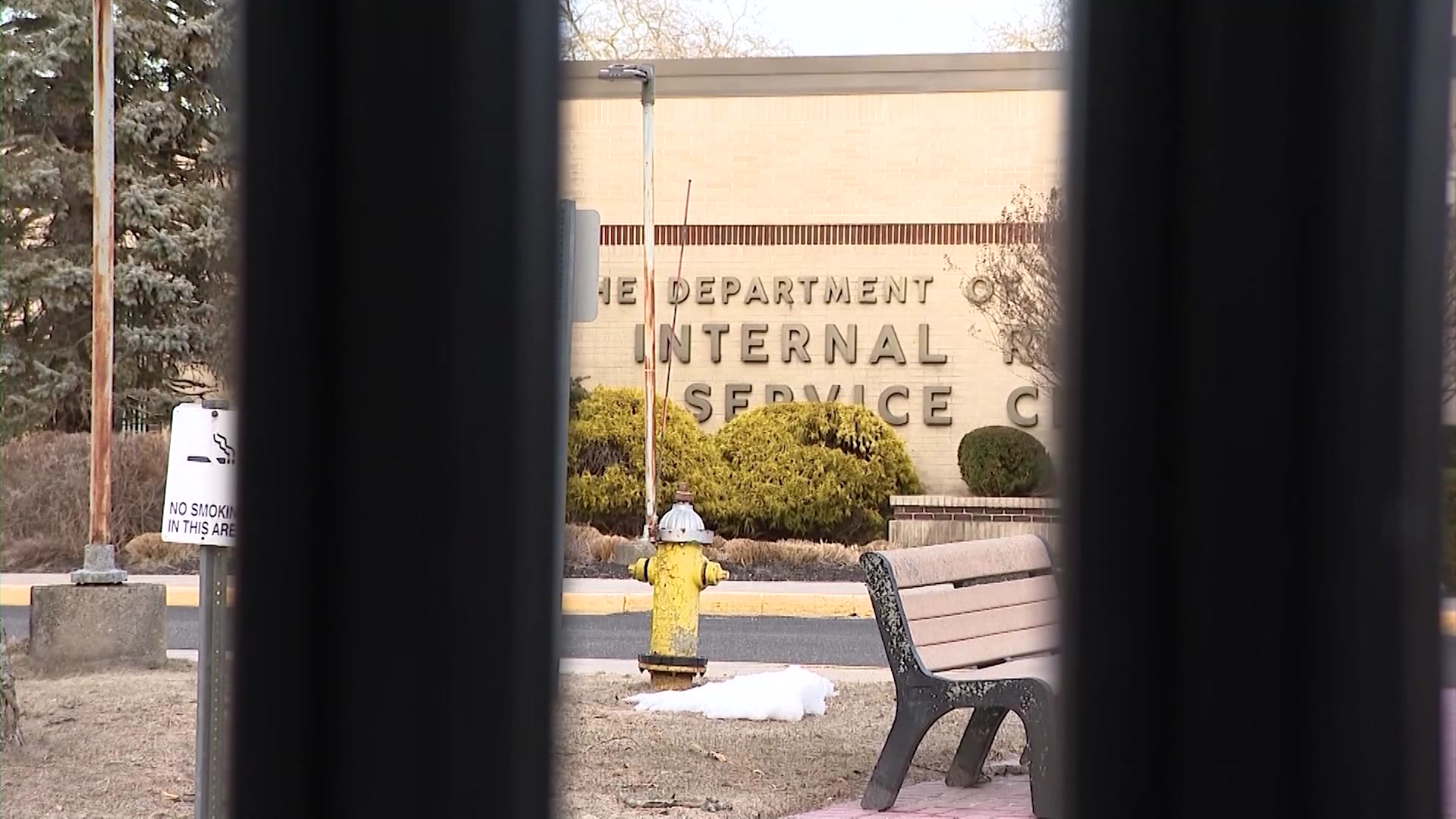 IRS employees on Long Island among thousands laid off amid nationwide cuts - News 12