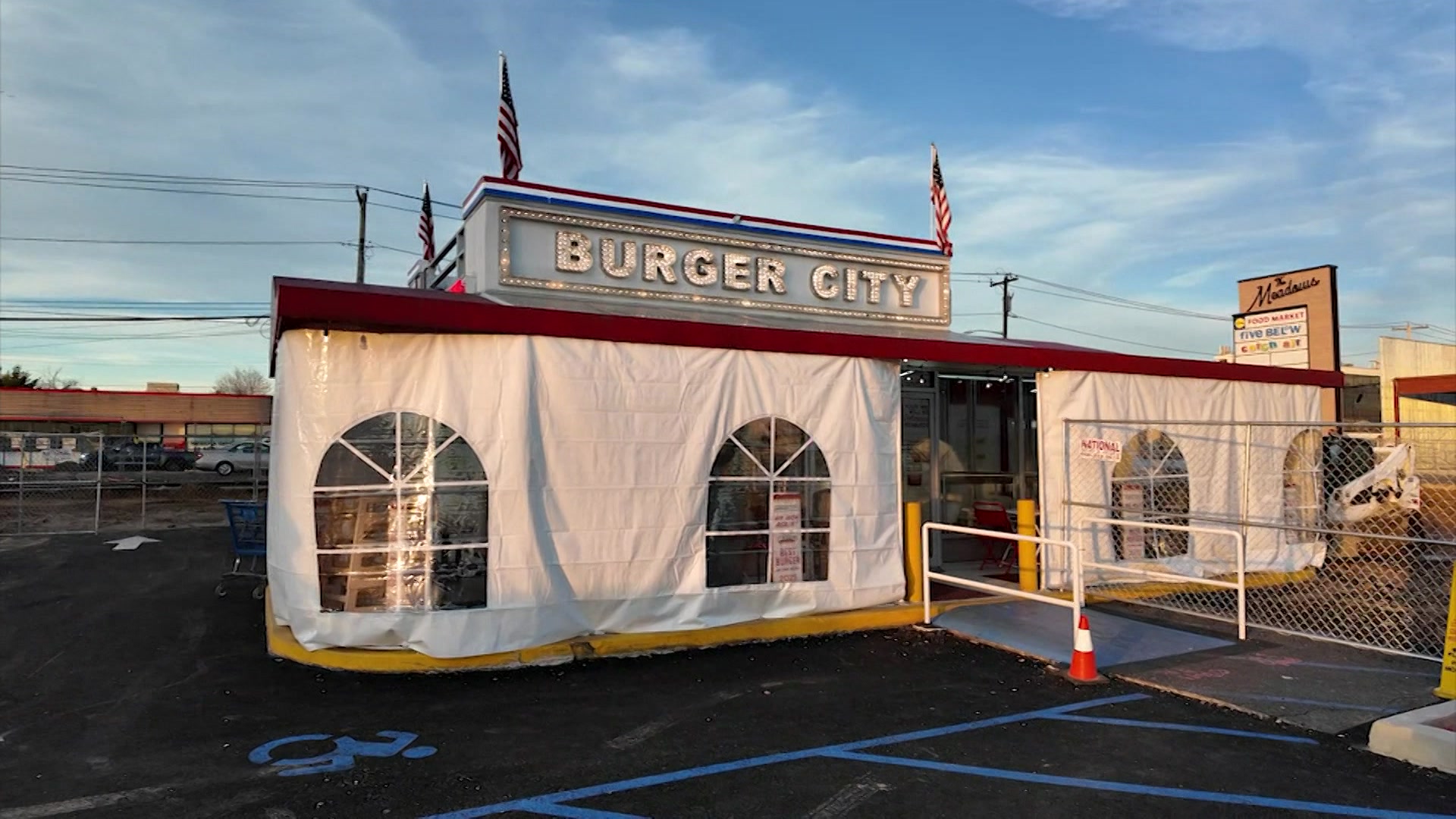 East Meadow's Burger City gets new neighbor, as Shake Shack plans drive-thru location, per sources - News12 | Long Island