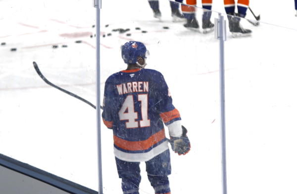 Islanders Prospect & Long Island Native Marshall Warren Impresses With Confidence, Physicality In Preseason Debut vs. Flyers - Yahoo