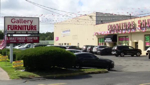News 12 uncovers more complaints against Medford furniture store - News 12